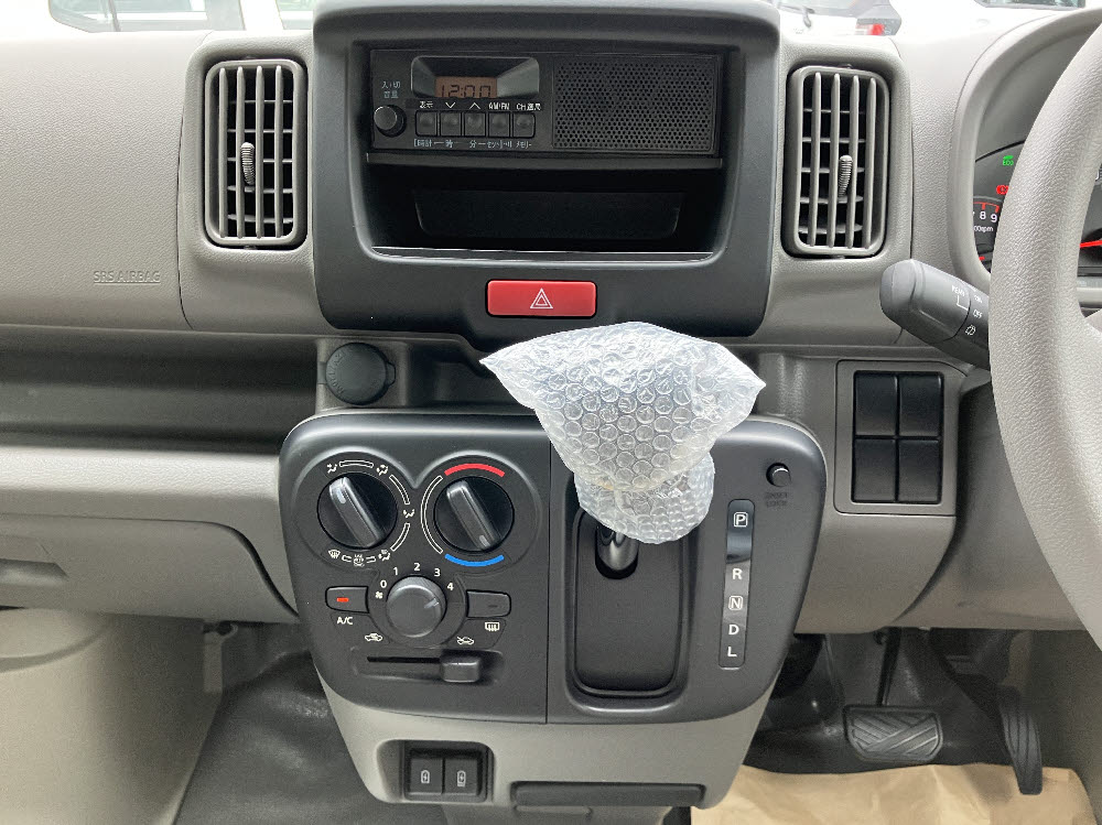 スズキ　エブリィバン　PAリミテッド2WD　CVT14枚目