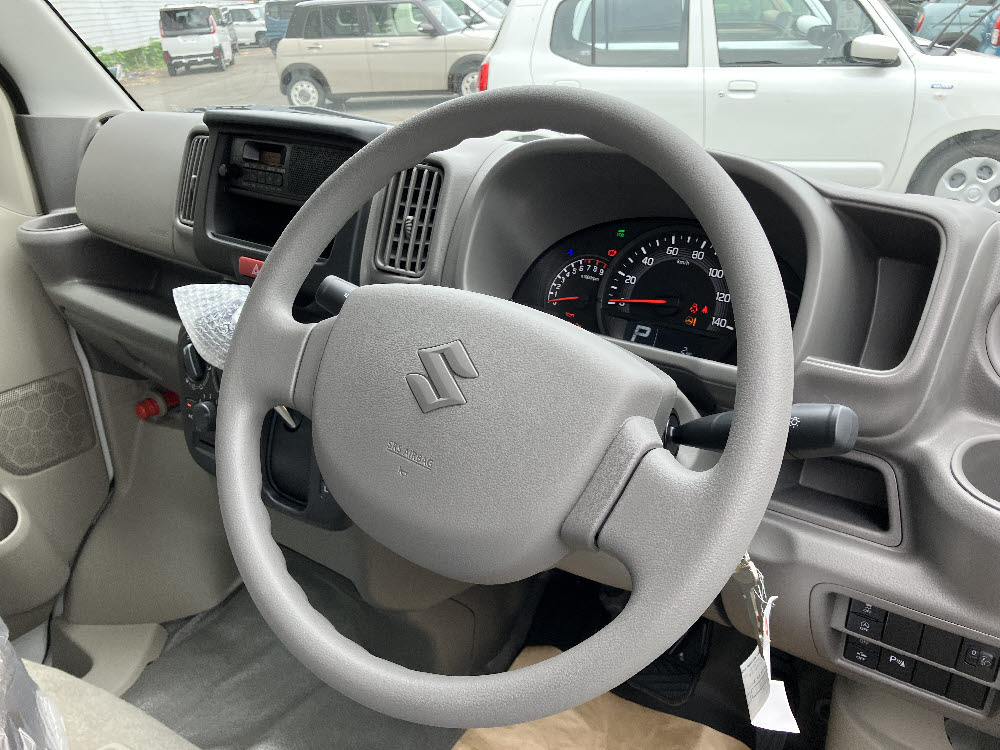 スズキ　エブリィバン　PAリミテッド2WD　CVT5枚目