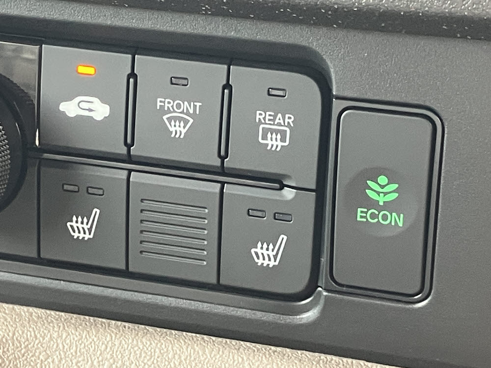 ホンダ　NBOX　JOY　8インチディスプレーオーディオ19枚目