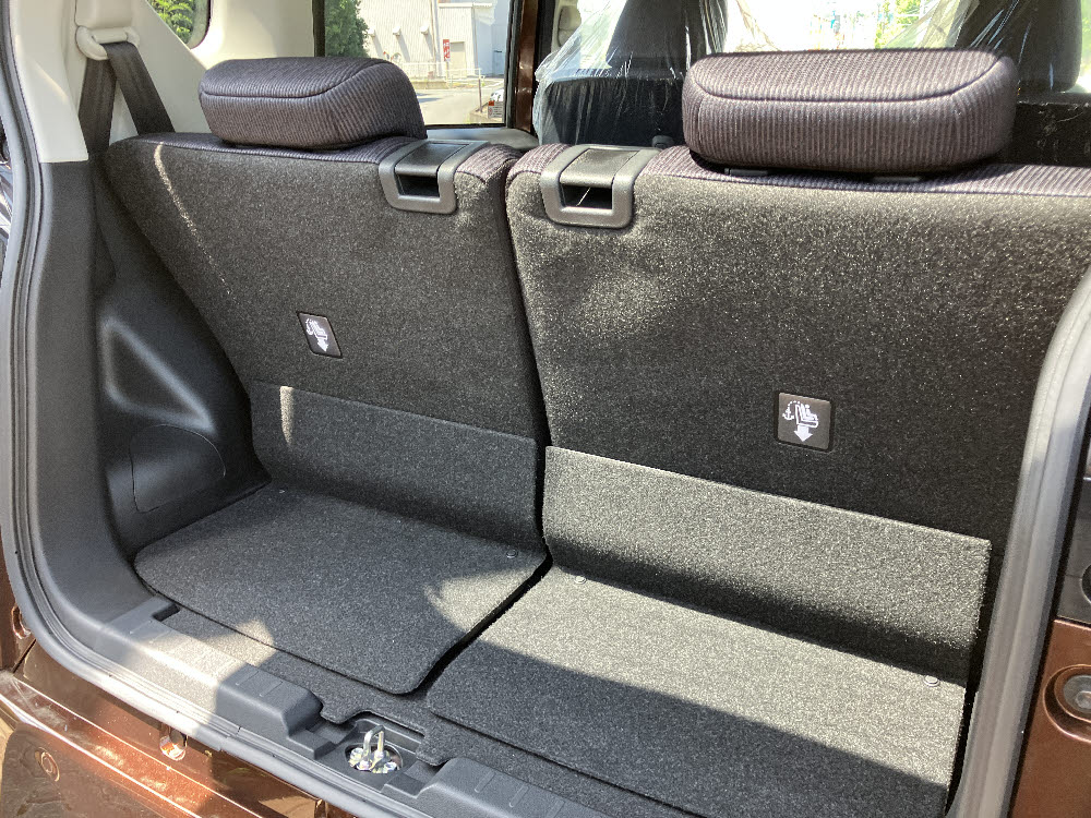 ダイハツ　ムーヴ　G 9インチDO付12枚目