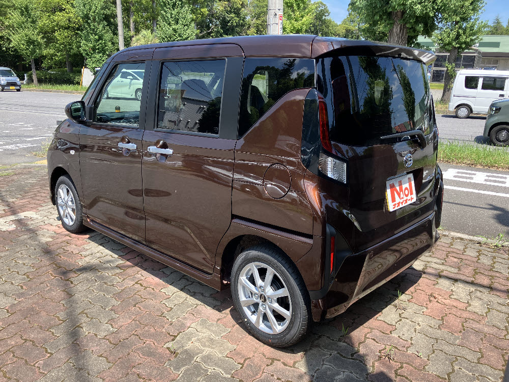 ダイハツ　ムーヴ　G 9インチDO付4枚目