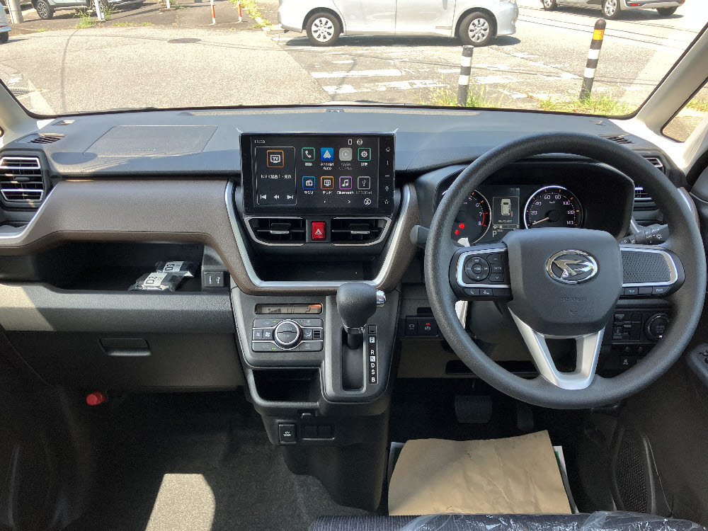 ダイハツ　ムーヴ　G 9インチDO付8枚目