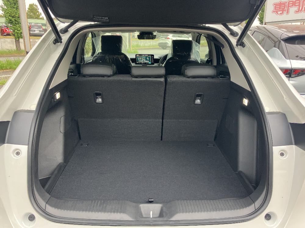 ホンダ　ヴェゼル　E:HEV　Z9枚目