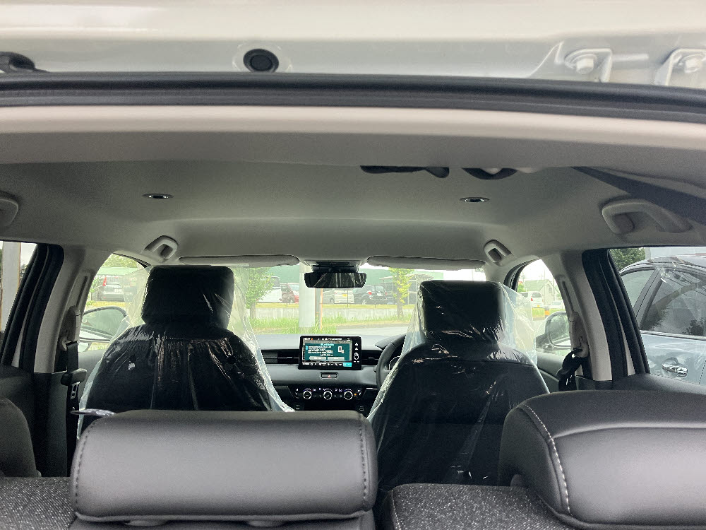 ホンダ　ヴェゼル　E:HEV　Z10枚目