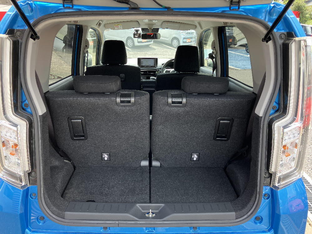 ダイハツ　ムーヴカスタム　XリミテッドⅡSAⅢ9枚目