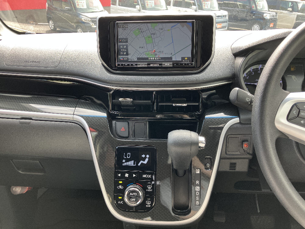 ダイハツ　ムーヴカスタム　XリミテッドⅡSAⅢ16枚目