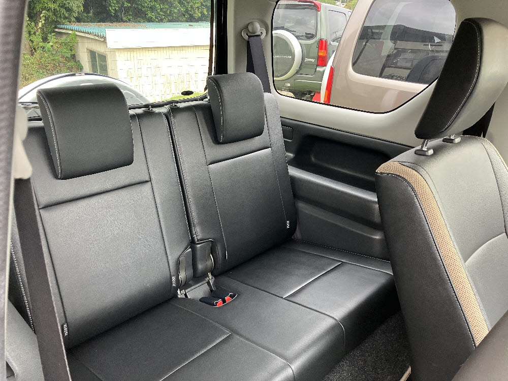 スズキ　ジムニー　クロスアドベンチャ-8枚目