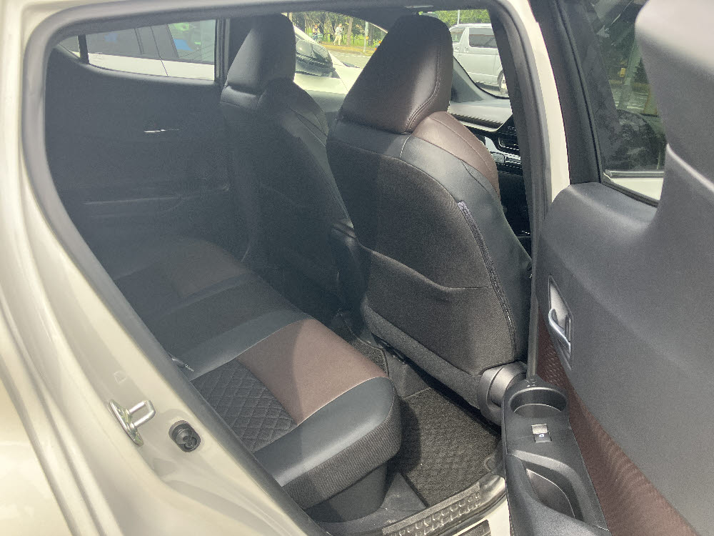 トヨタ C-HR Gモデリスタエアロ8枚目