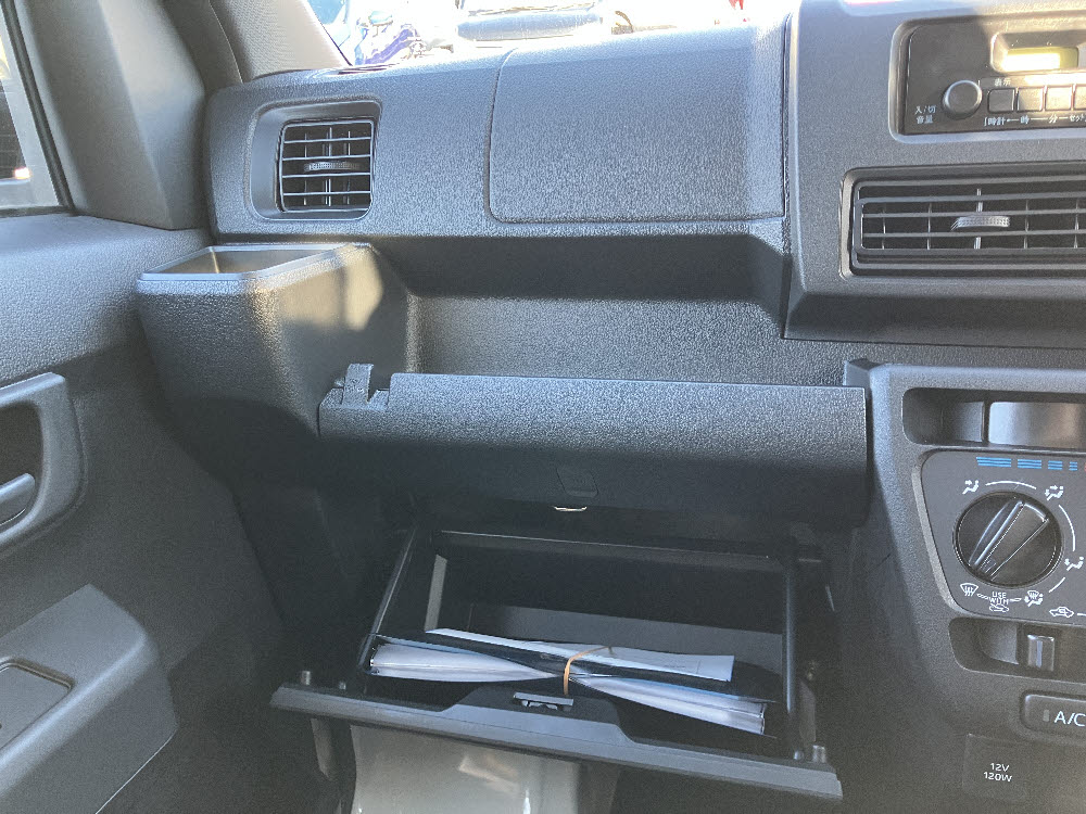 ダイハツ　ハイゼットカーゴ　デラックス ラジオ付14枚目