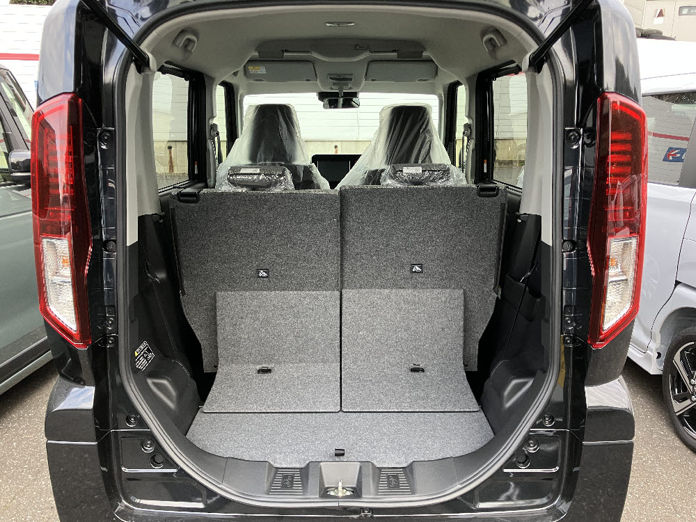 スズキ　スペーシア　HYBRID X ODレス9枚目