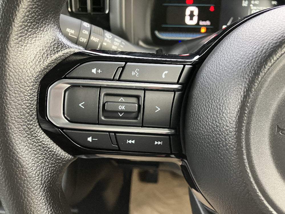 スズキ　スペーシア　HYBRID X ODレス19枚目