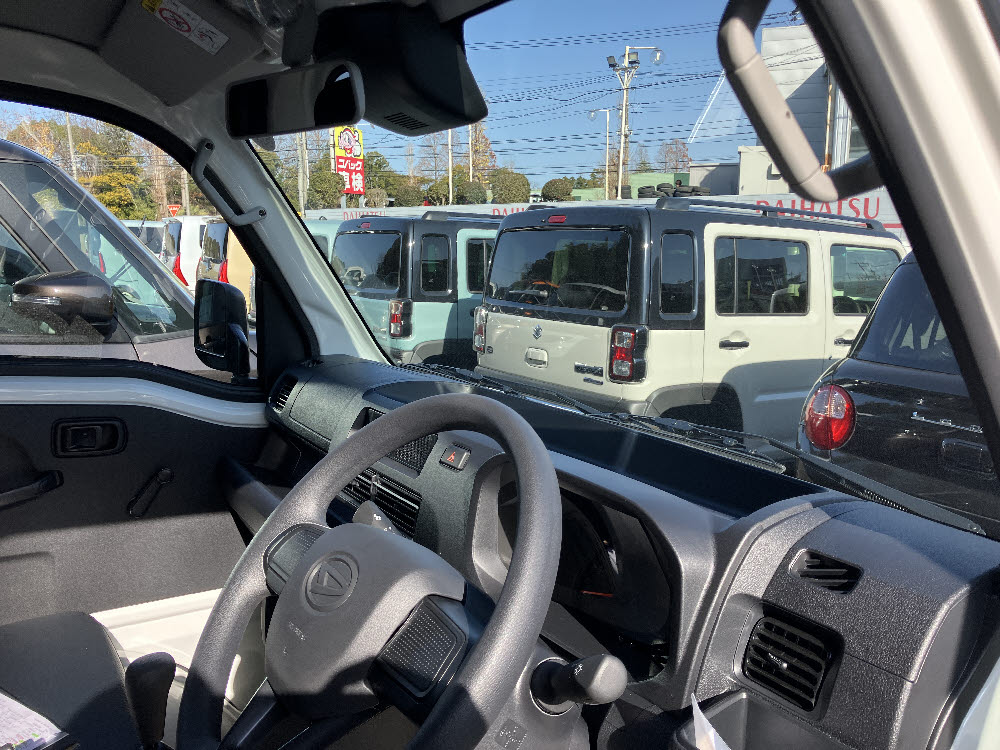 ダイハツ　ハイゼット トラック　スタンダード5MT4WDODレス11枚目