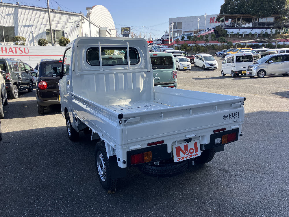 ダイハツ　ハイゼット トラック　スタンダード5MT4WDODレス4枚目