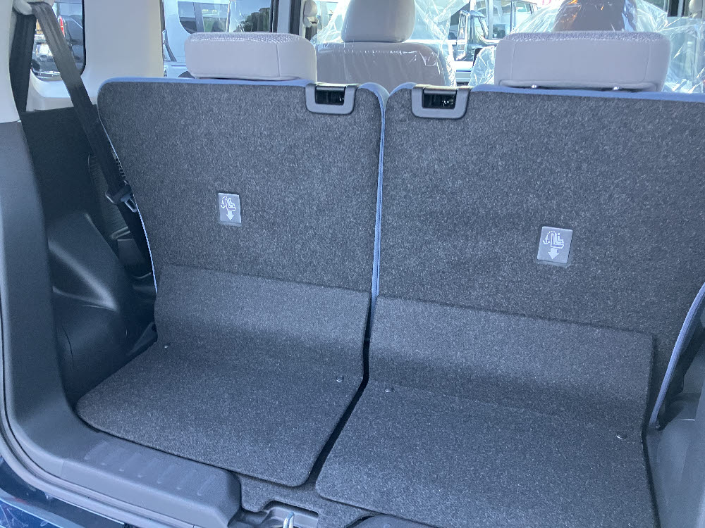 ダイハツ　ムーヴキャンバス　ストライプスX UGP ODレス11枚目