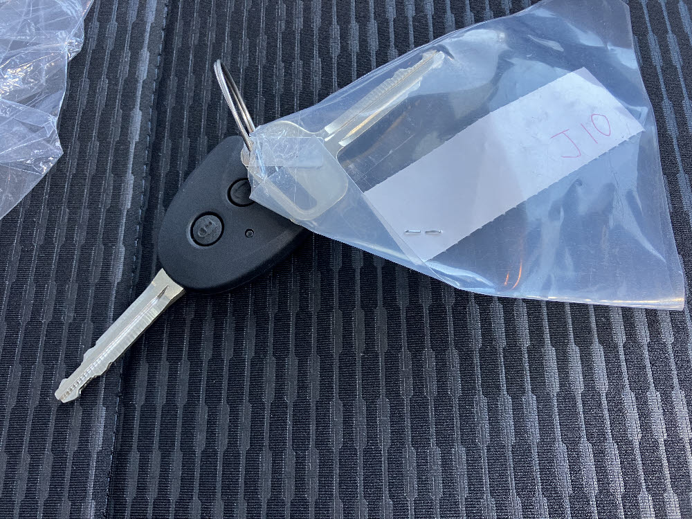 ダイハツ　ハイゼットカーゴ デラックス CVT　ODレス19枚目