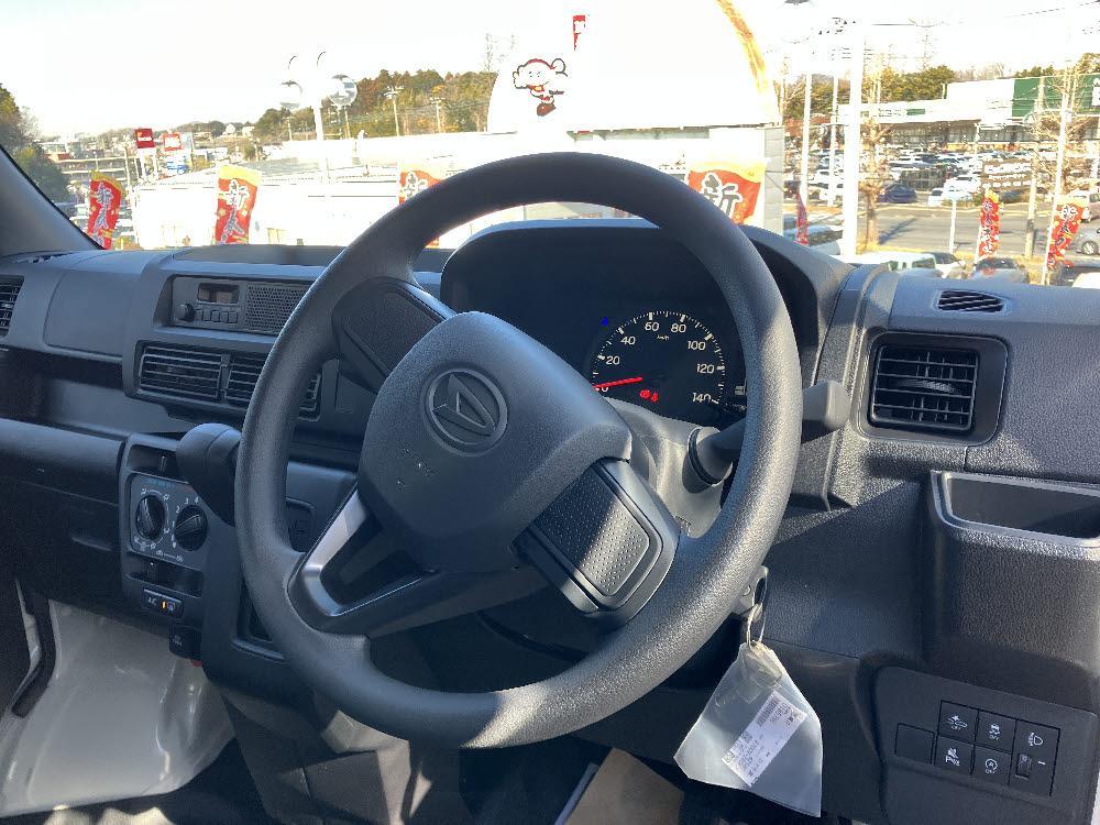 ダイハツ　ハイゼットカーゴ デラックス CVT　ODレス2枚目