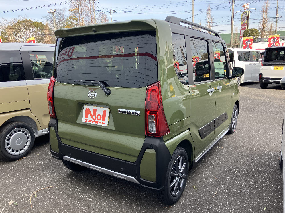 ダイハツ　タントファンクロス 9インチDO付5枚目