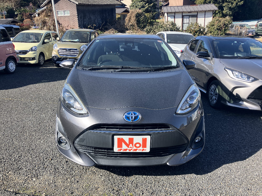 トヨタ　アクア　S　LEDヘッドランプPKG1枚目