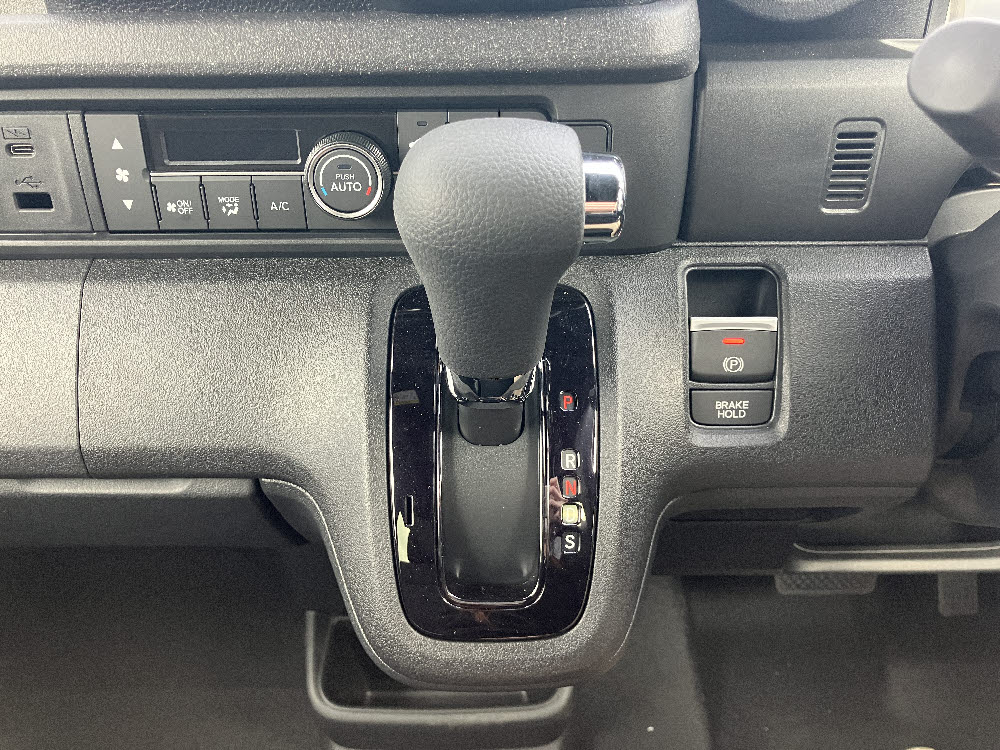 ホンダ　Ｎ ＢＯＸカスタム　ODレス19枚目