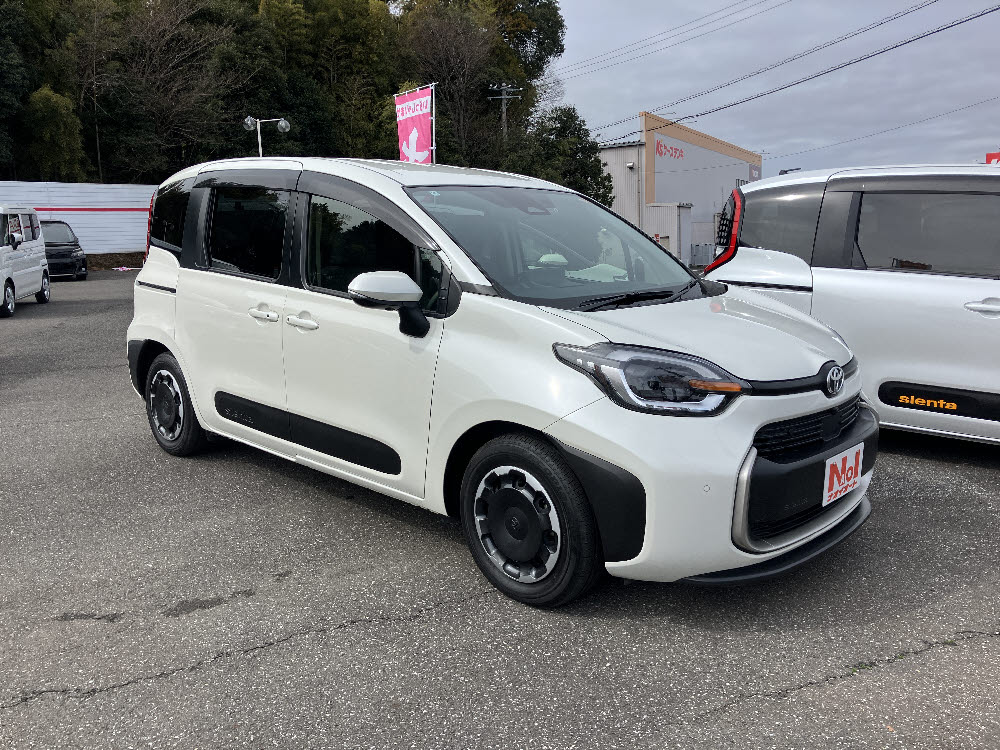 トヨタ　シエンタ　HYBRID　Z2枚目