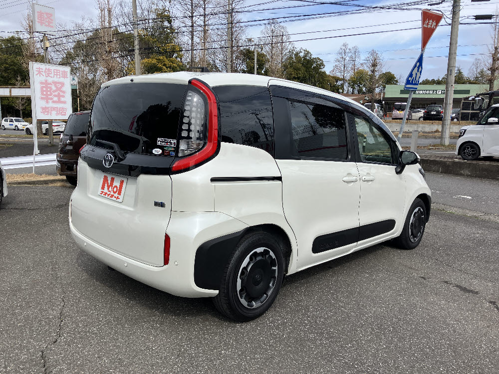 トヨタ　シエンタ　HYBRID　Z6枚目