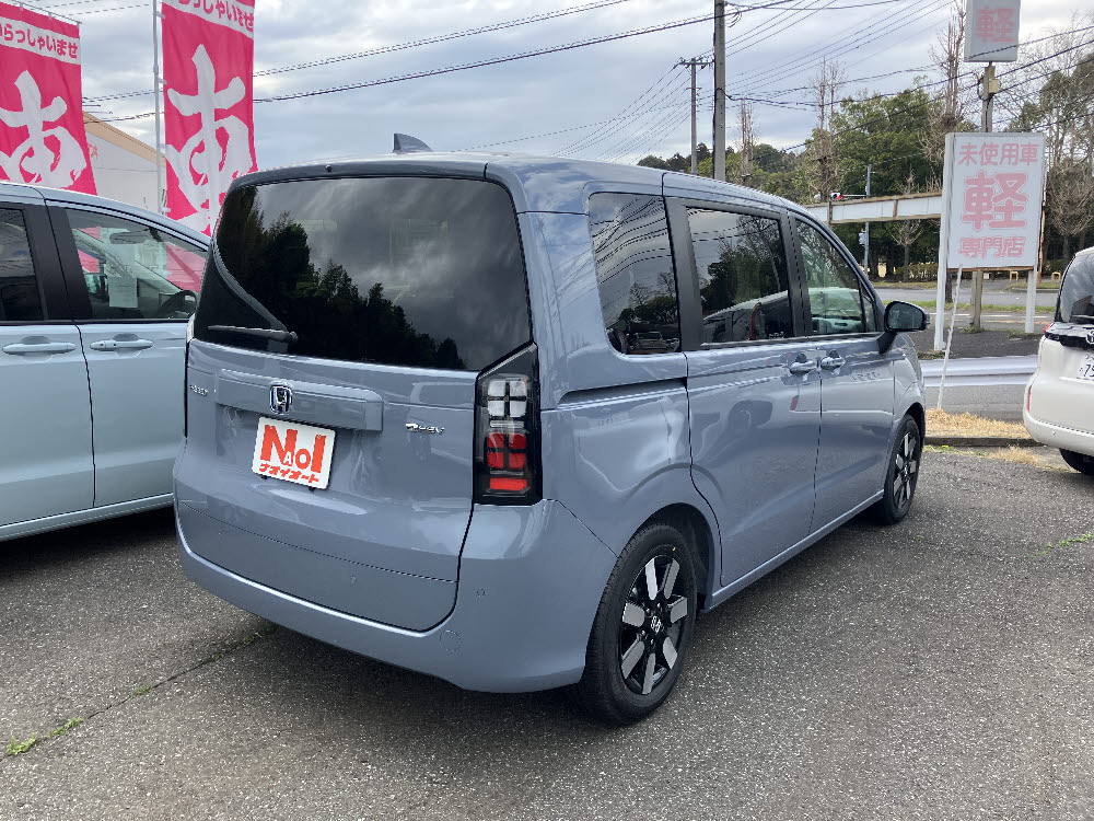 ホンダ　フリードe:HEV AIR EX 8インチナビ5枚目