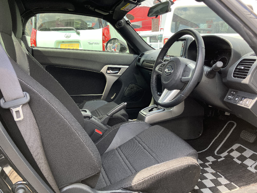 ダイハツ　コペン　ロ-ブ　ブラックインテリアパック9枚目