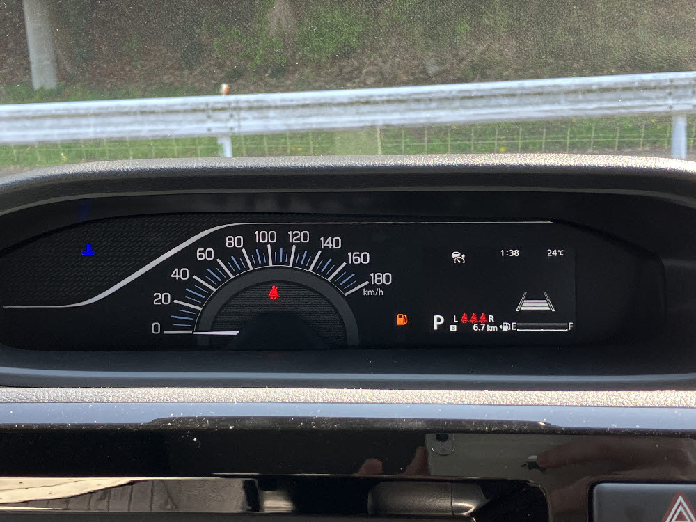 スズキ　ソリオ　HYBRID MZ 3型 オーディオレス14枚目