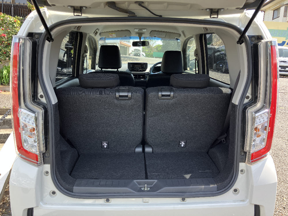 ダイハツ　ムーヴカスタム　Xハイパ-9枚目