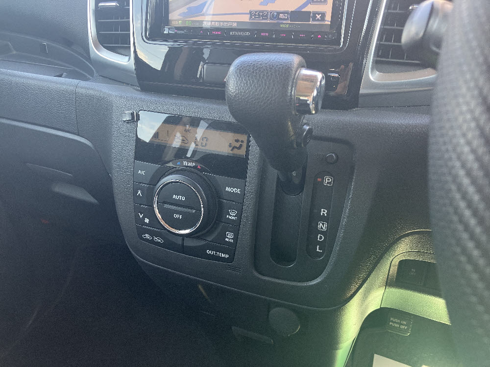 スズキ　スペーシアカスタム　TS18枚目