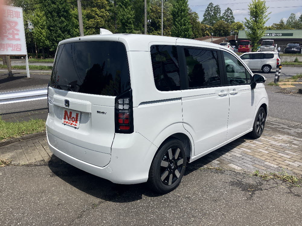 ホンダ　フリード　e:HEV AIR EX　8インチナビ6枚目