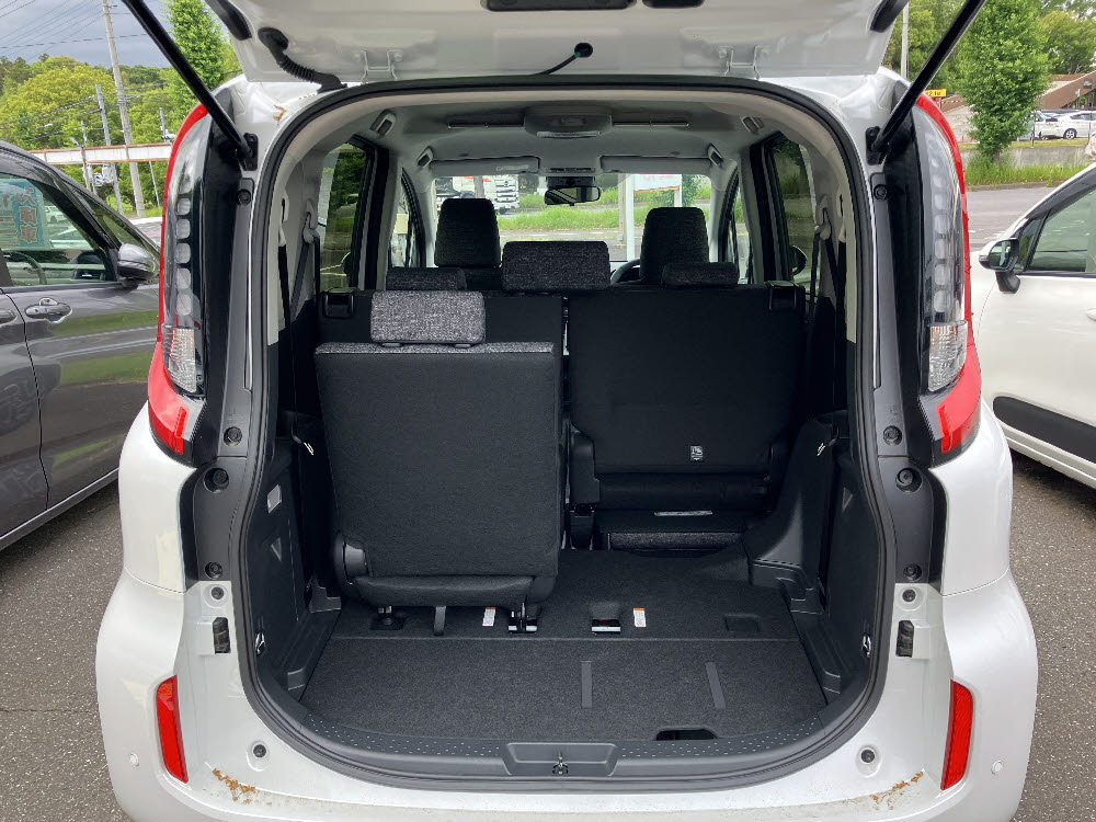 トヨタ　シエンタ　HYBRID Z11枚目