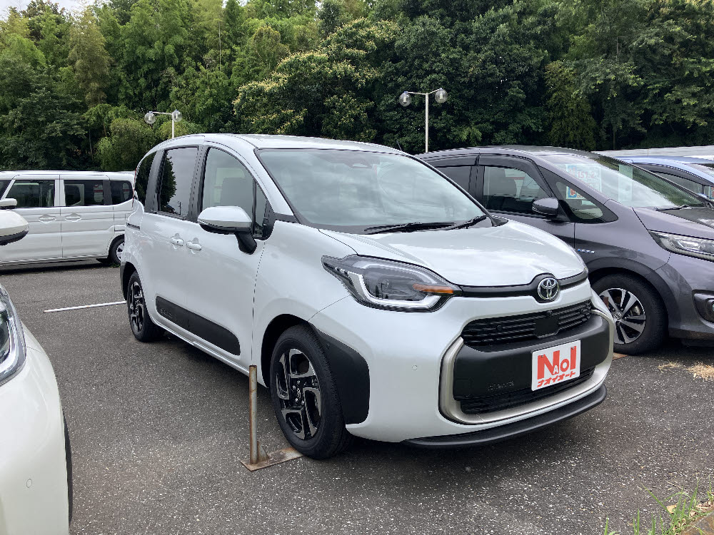 トヨタ　シエンタ　HYBRID Z2枚目