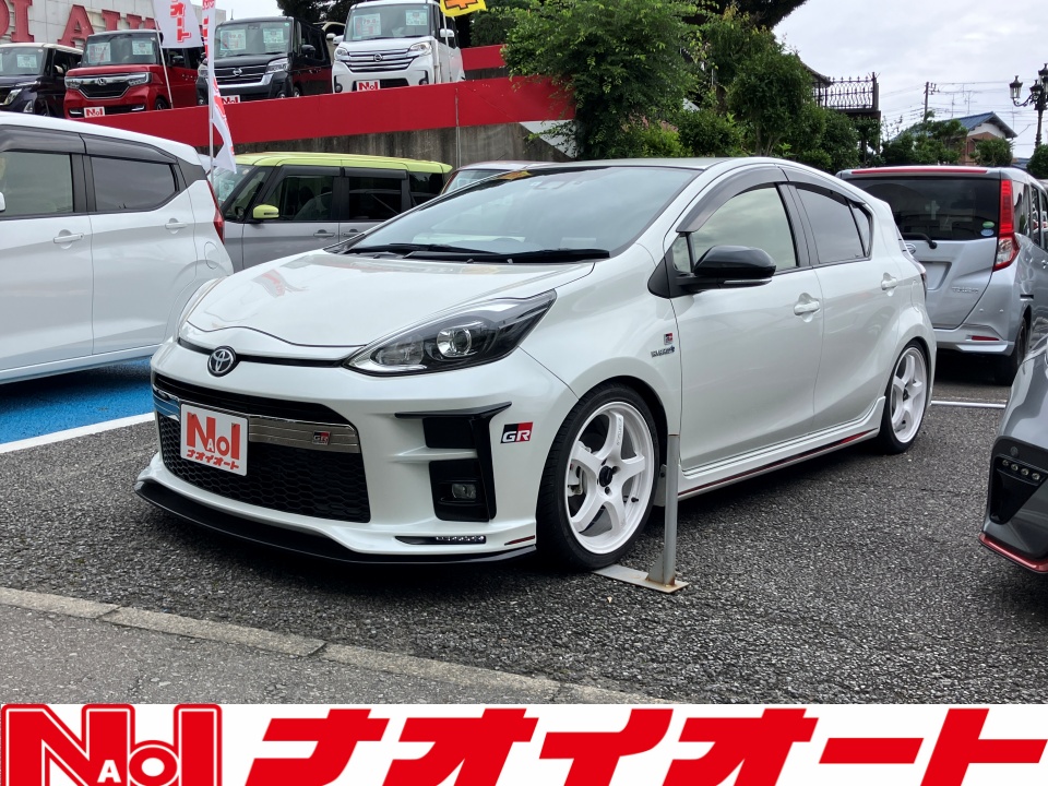 アクア　GRスポ-ツ　17インチパッケ-ジ