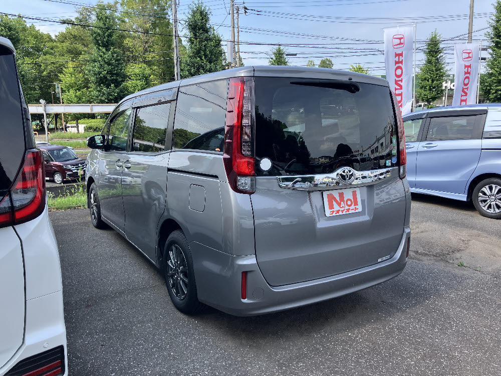 トヨタ ノア Xデイライトプラス3枚目