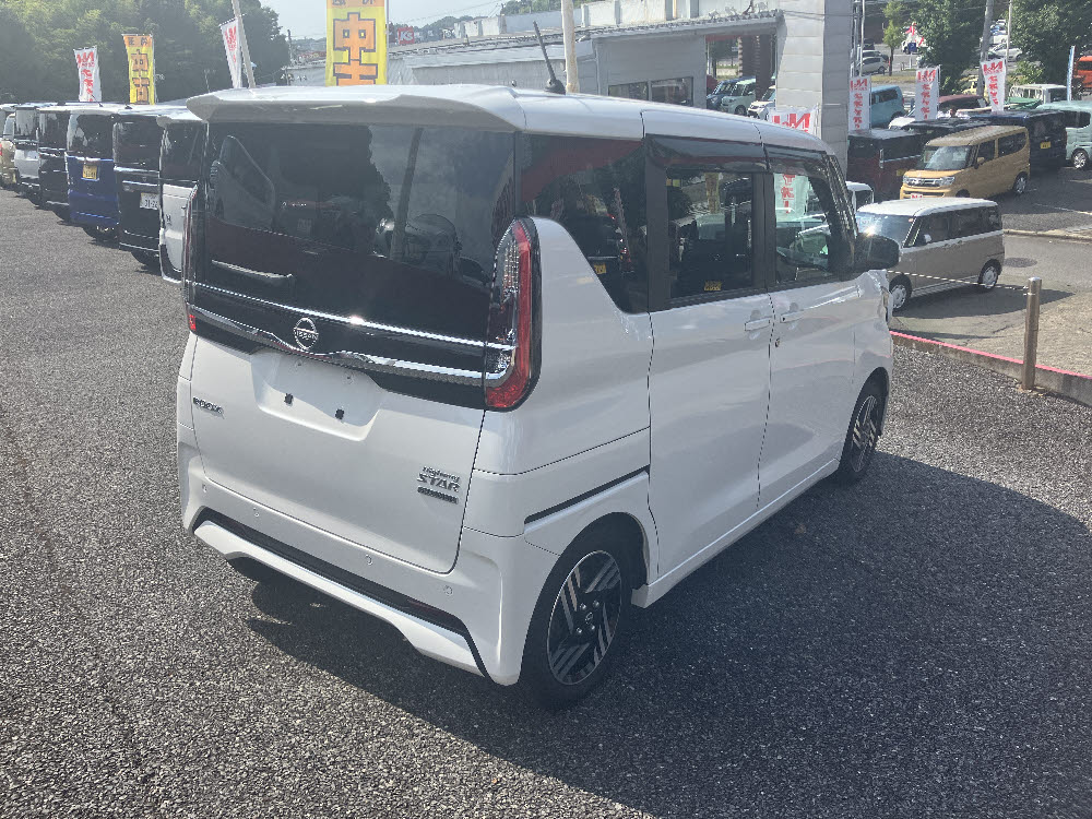 ニッサン ルークス ハイウェイスターXプロパイロットED5枚目