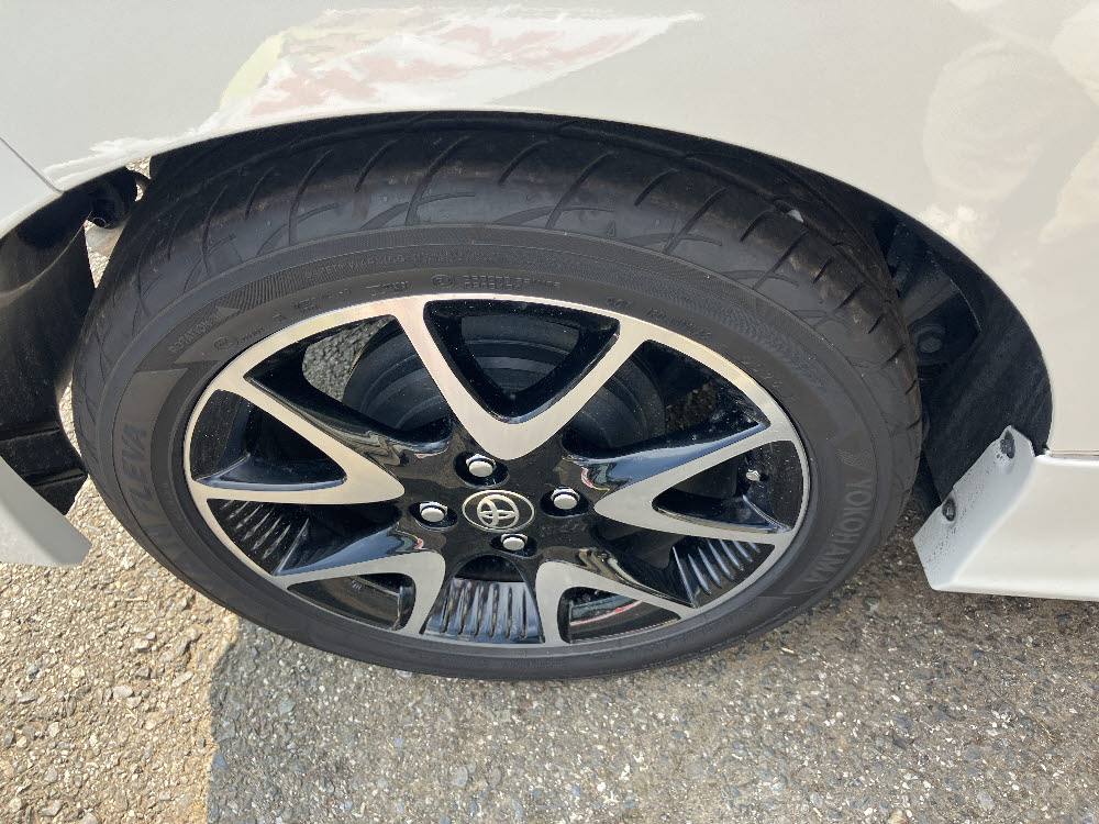 トヨタ　ヤリス　Z　6MT　モデリスタエアロ　KYBダウンサス13枚目