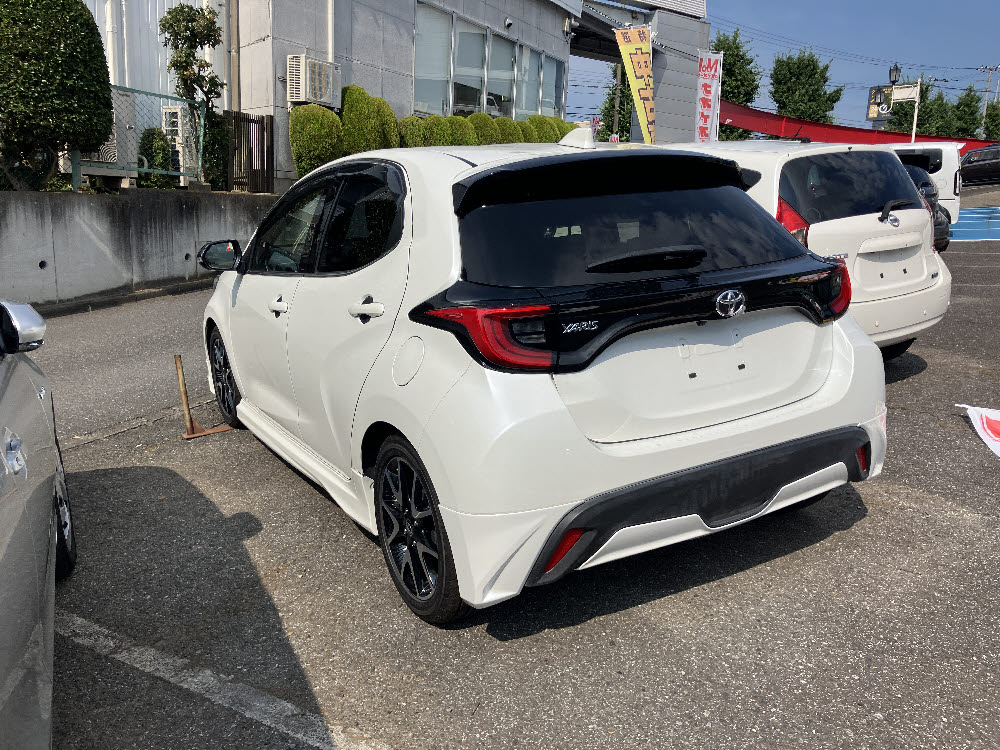 トヨタ　ヤリス　Z　6MT　モデリスタエアロ　KYBダウンサス3枚目