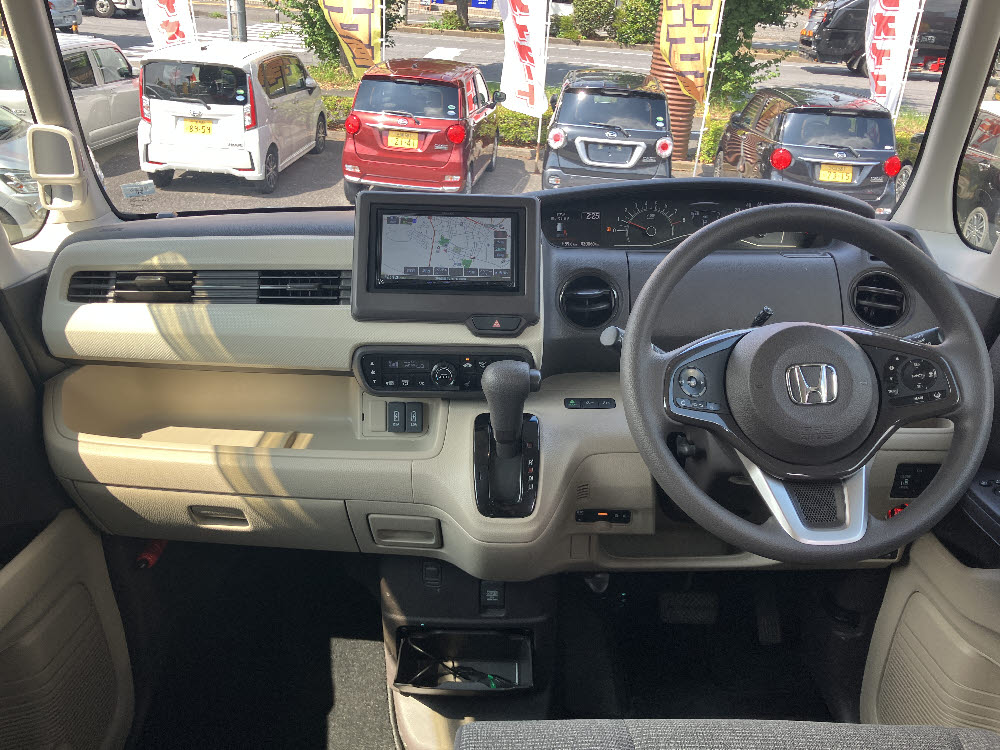ホンダ　Ｎ ＢＯＸ　G・L　HondaSENSING7枚目