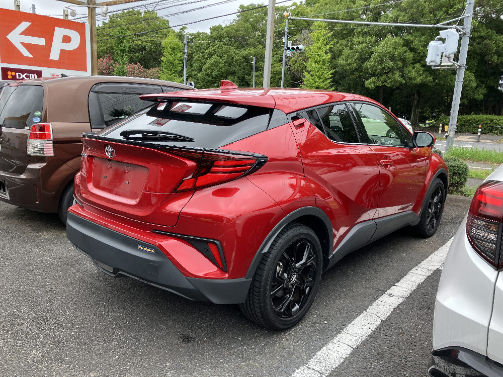 トヨタ　Ｃ－ＨＲ　G-T　モ-ドネロ　セ-フティプラス5枚目