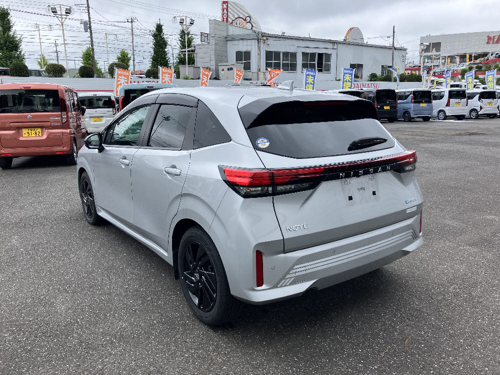 ニッサン ノート X 90周年記念車3枚目