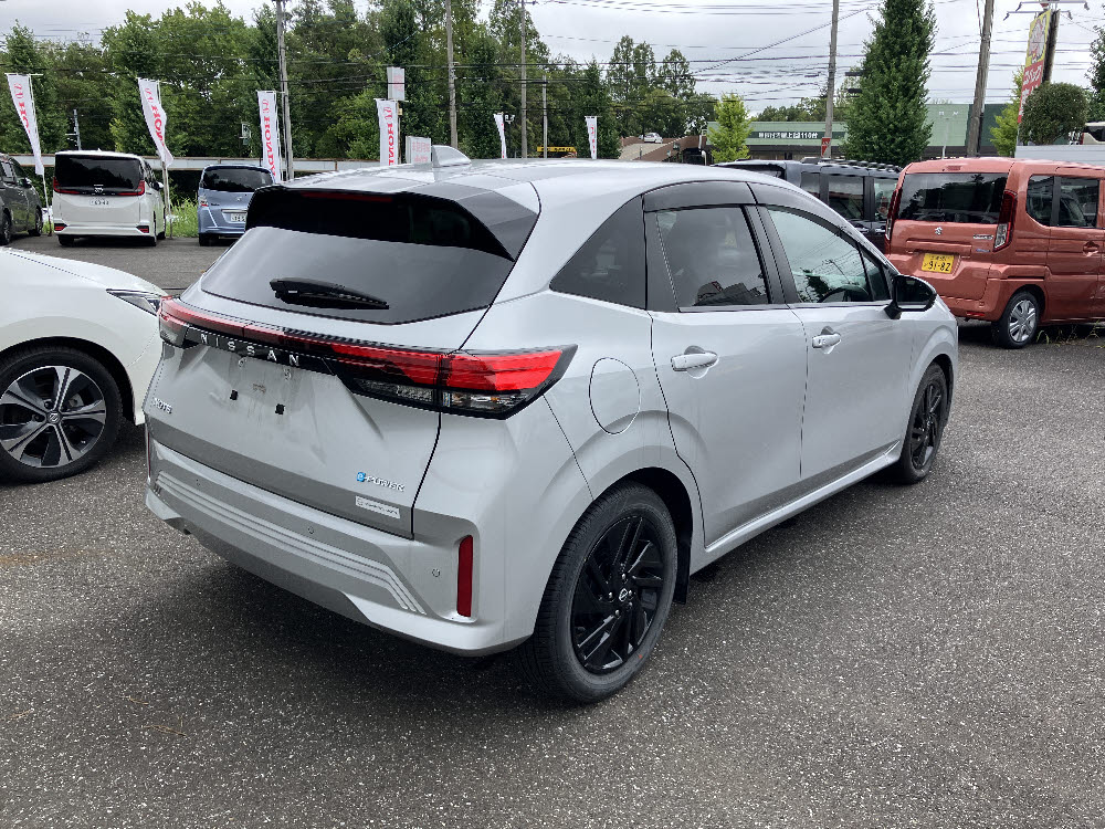 ニッサン ノート X 90周年記念車5枚目