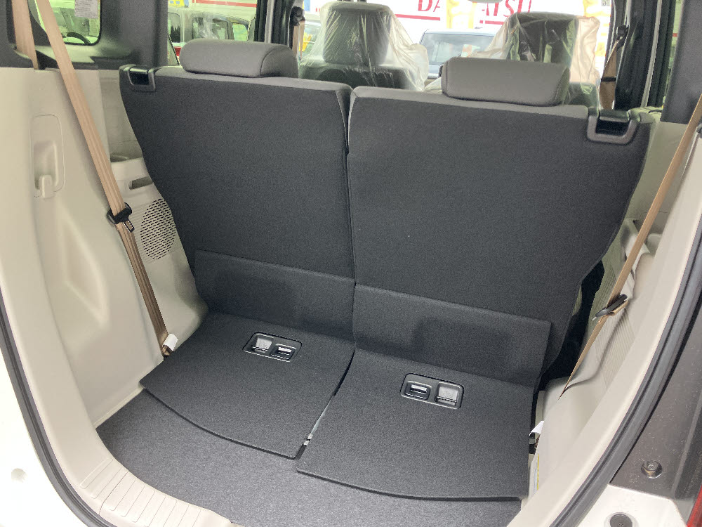 ホンダ N BOX ベースグレード11枚目