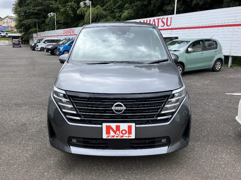 ニッサン セレナ e-POWER XV1枚目