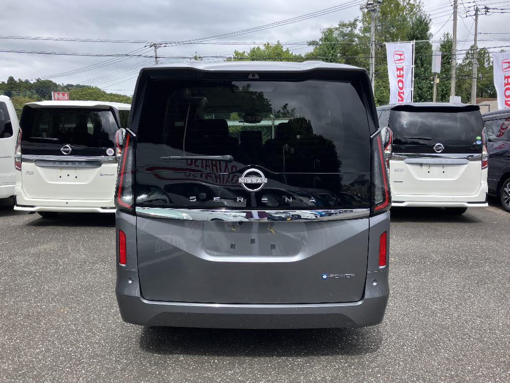 ニッサン セレナ e-POWER XV4枚目