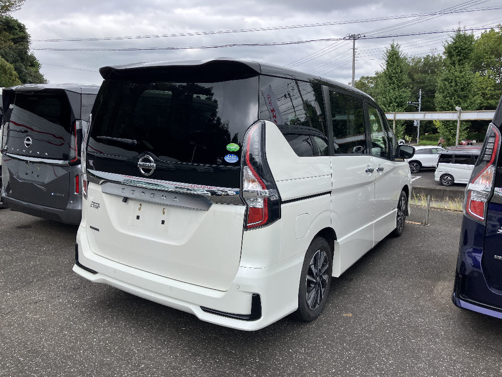 ニッサン　セレナ　ハイウェイスタ-V4枚目