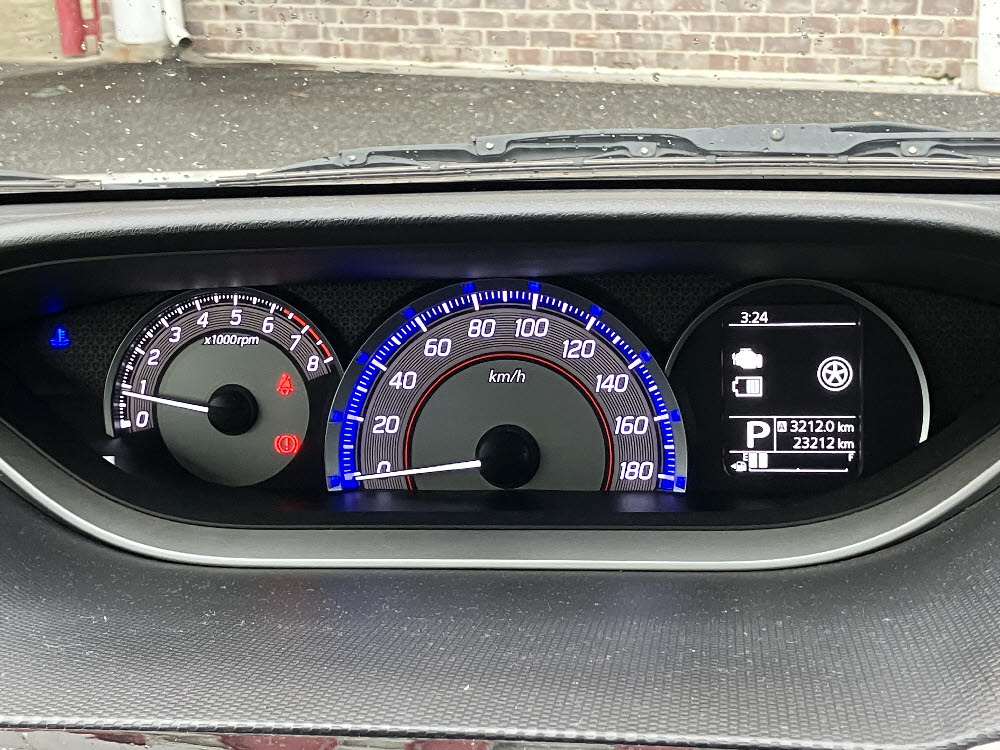 スズキ ソリオバンデット HYBRID MV13枚目