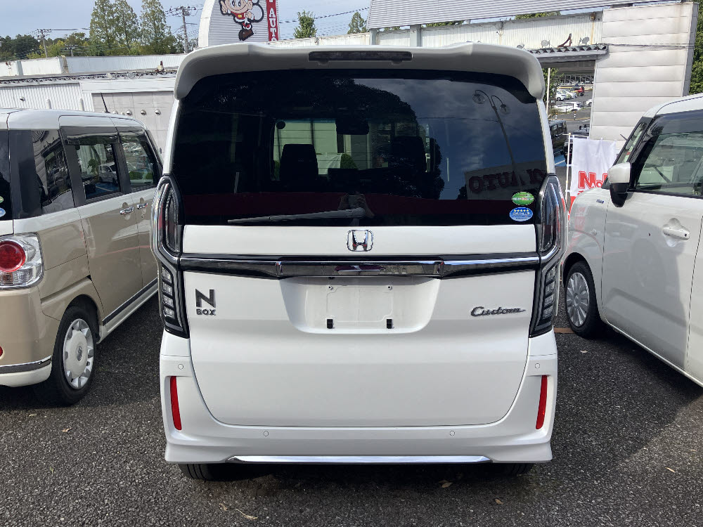 ホンダ　Ｎ ＢＯＸカスタム　L4枚目