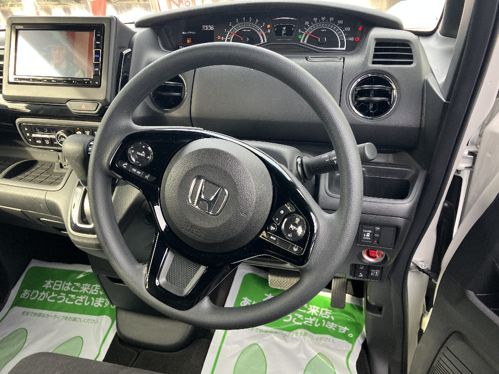 ホンダ　Ｎ ＢＯＸカスタム　L6枚目