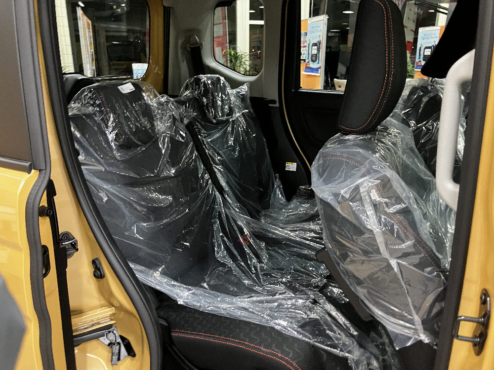 スズキ　スペーシアギア XZ 全方位ナビ12枚目